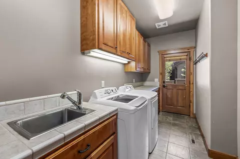 61475 Tam Mcarthur Loop, Bend, OR 97702 photo 23