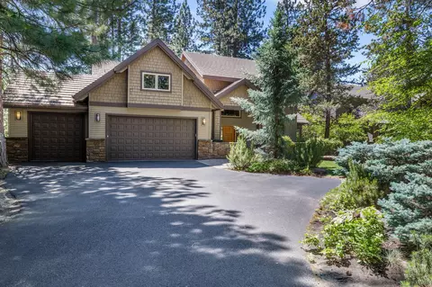 61475 Tam Mcarthur Loop, Bend, OR 97702 photo 2