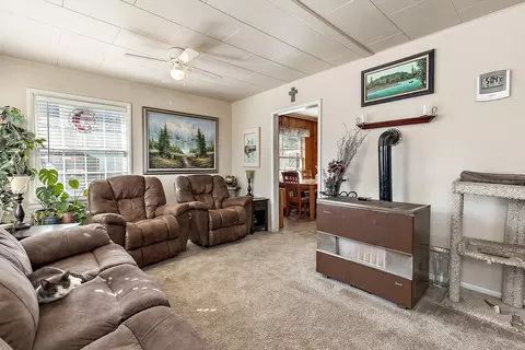 124 Napa St, Eagle Point, OR 97524 photo 3