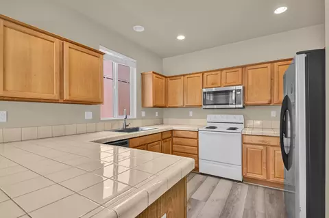2887 NE Sedalia Loop, Bend, OR 97701 photo 3
