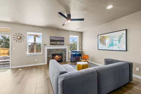 63872 Wellington St, Bend, OR 97701 photo 7