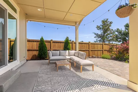63872 Wellington St, Bend, OR 97701 photo 25
