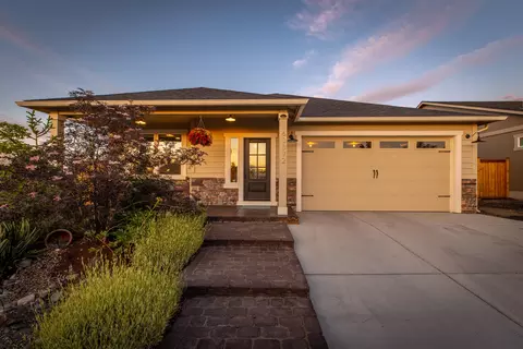63872 Wellington St, Bend, OR 97701
