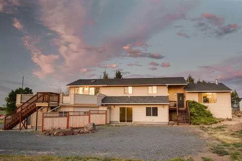 61391 Larsen Rd, Bend, OR 97702