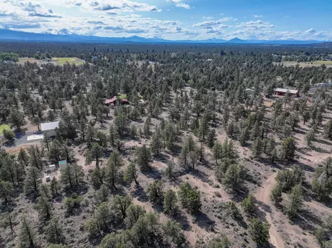 63980 Pioneer Loop, Bend, OR 97701 photo 35