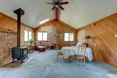 63980 Pioneer Loop, Bend, OR 97701 photo 13