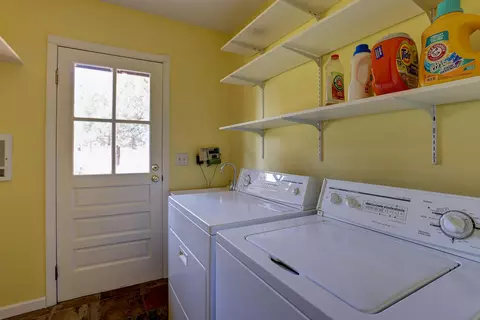 63980 Pioneer Loop, Bend, OR 97701 photo 27