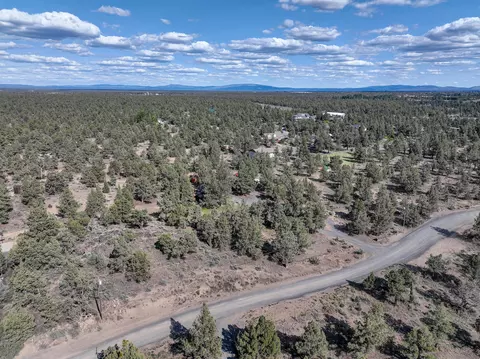63980 Pioneer Loop, Bend, OR 97701 photo 30