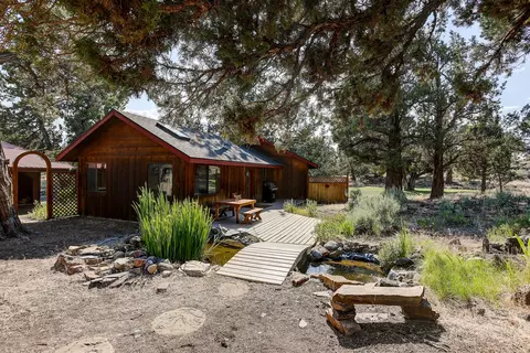 63980 Pioneer Loop, Bend, OR 97701 photo 6