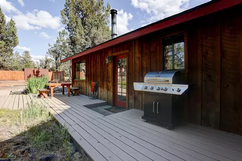 63980 Pioneer Loop, Bend, OR 97701 photo 7