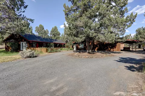 63980 Pioneer Loop, Bend, OR 97701 photo 5