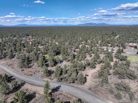 63980 Pioneer Loop, Bend, OR 97701 photo 28