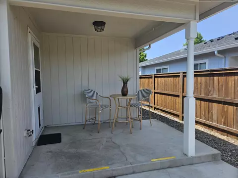 328 Cheney Loop, Central Point, OR 97502 photo 16