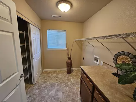 328 Cheney Loop, Central Point, OR 97502 photo 13