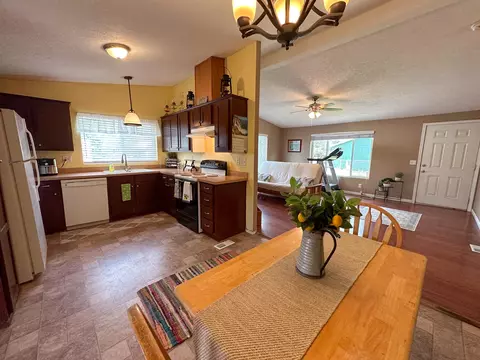 3051 Juniper Pl, Malin, OR 97632 photo 10