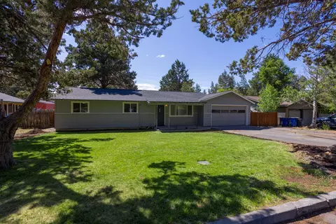 181 SE 16th St, Bend, OR 97702 photo 2