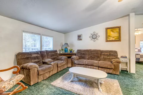 16048 Cascade Ln, La Pine, OR 97739 photo 12