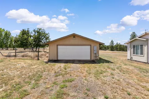 217 Ayres Rd, Eagle Point, OR 97524 photo 30