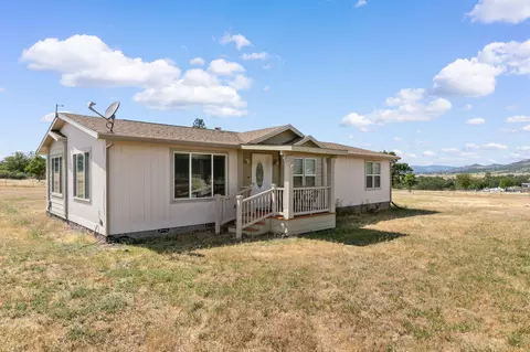 217 Ayres Rd, Eagle Point, OR 97524 photo 29