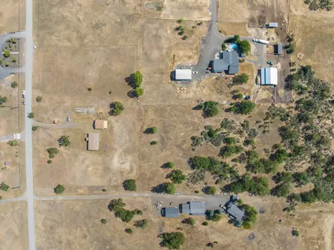 217 Ayres Rd, Eagle Point, OR 97524 photo 24