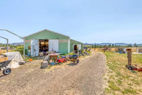 380 Greenleaf Dr, Eagle Point, OR 97524 photo 24