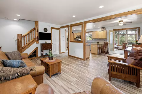 17249 White Oak Pl, Bend, OR 97707 photo 8