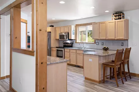 17249 White Oak Pl, Bend, OR 97707 photo 11