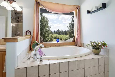 17249 White Oak Pl, Bend, OR 97707 photo 22