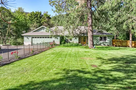 29330 Hwy 62, Trail, OR 97541