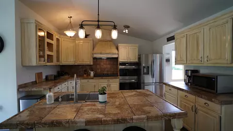 382 E Main St, Mount Vernon, OR 97865 photo 9