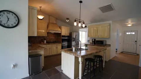 382 E Main St, Mount Vernon, OR 97865 photo 5