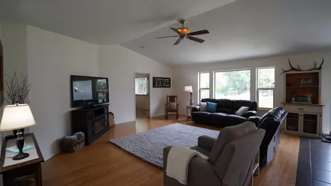 382 E Main St, Mount Vernon, OR 97865 photo 11