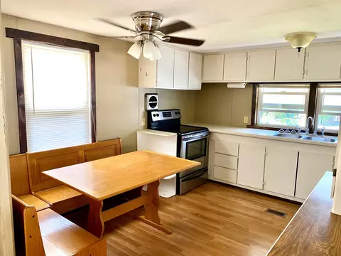 5063 S Highway 97 #16, Redmond, OR 97756