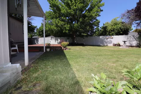 633 E Archwood Dr UNIT 2, Eagle Point, OR 97524 photo 32