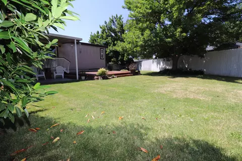 633 E Archwood Dr UNIT 2, Eagle Point, OR 97524 photo 31