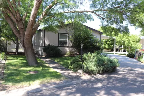 633 E Archwood Dr UNIT 2, Eagle Point, OR 97524