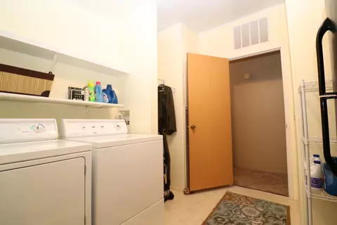 633 E Archwood Dr UNIT 2, Eagle Point, OR 97524 photo 16