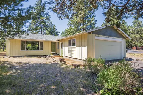 20041 Parkside Pl, Bend, OR 97702