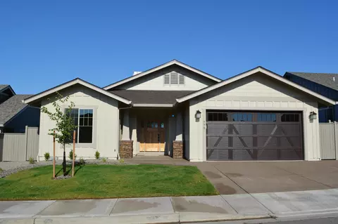 775 Sonoma Ct, Medford, OR 97504