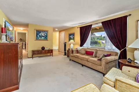 209 Ash St, Phoenix, OR 97535 photo 8