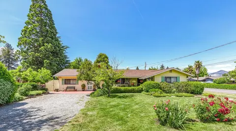 209 Ash St, Phoenix, OR 97535