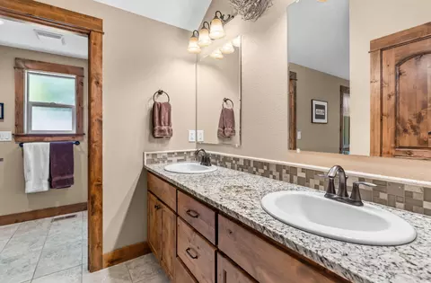 20589 Dylan Loop, Bend, OR 97702 photo 17