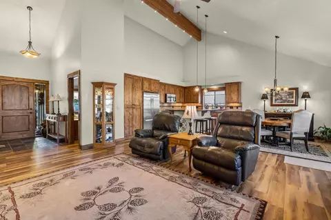 20589 Dylan Loop, Bend, OR 97702 photo 7