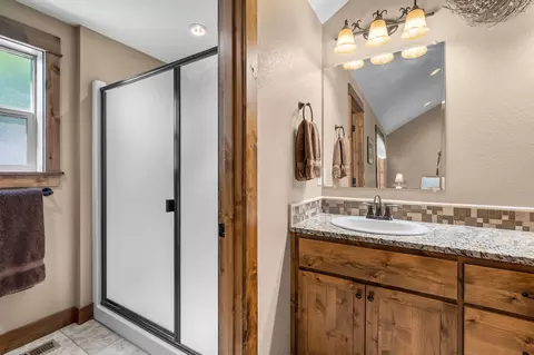 20589 Dylan Loop, Bend, OR 97702 photo 18