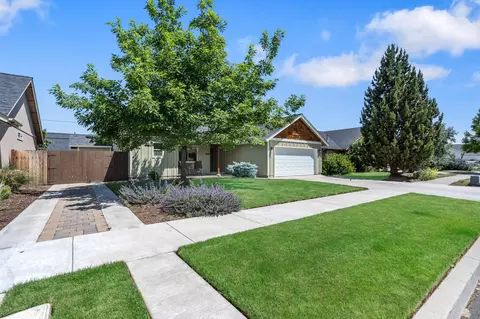 20589 Dylan Loop, Bend, OR 97702 photo 3