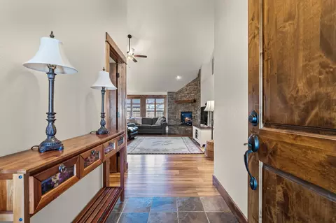 20589 Dylan Loop, Bend, OR 97702 photo 4