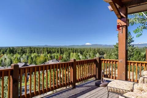 132 NW Phils Loop, Bend, OR 97703 photo 48