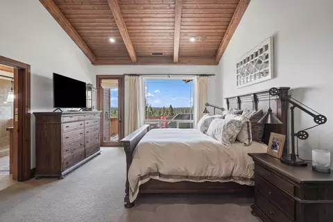 132 NW Phils Loop, Bend, OR 97703 photo 18