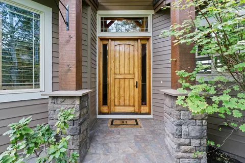 132 NW Phils Loop, Bend, OR 97703 photo 3