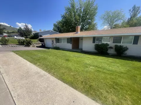 10107 Wright Ave, Klamath Falls, OR 97603